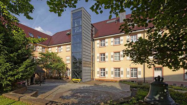 Dreiländermuseum Lörrach Führungen Dreiländermuseum Lörrach<br>
Führungen<br>